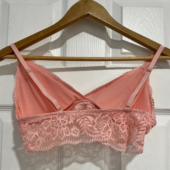 Adrienne Vittadini Sexy Pink Lace Bra Size - Large NWOT - Picture 2 of 8